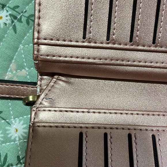 Travelambo women’s Rfid wallet. - Picture 8 of 9